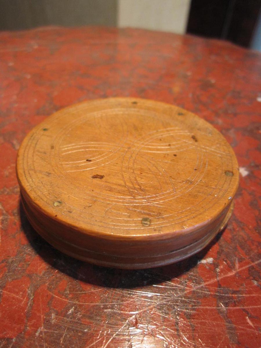 Lenticular Boxwood Snuffbox Lower Brittany-photo-4