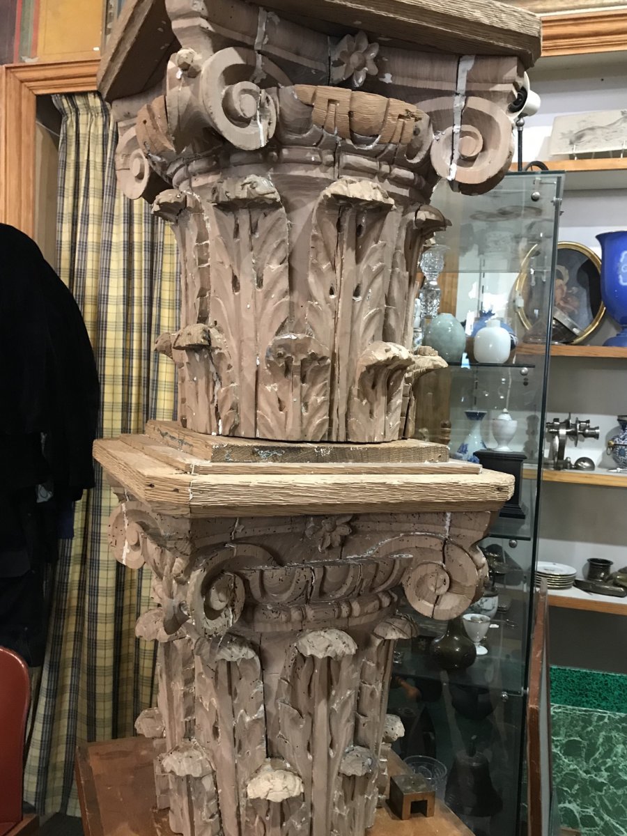 Paire De Chapiteaux Corinthiens En Bois Sculpté.-photo-3