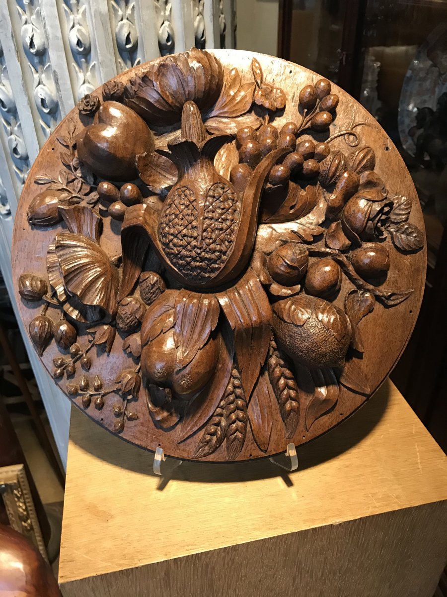 Tondo In Carved Walnut Decorated With Fruits And Flowers.-photo-3