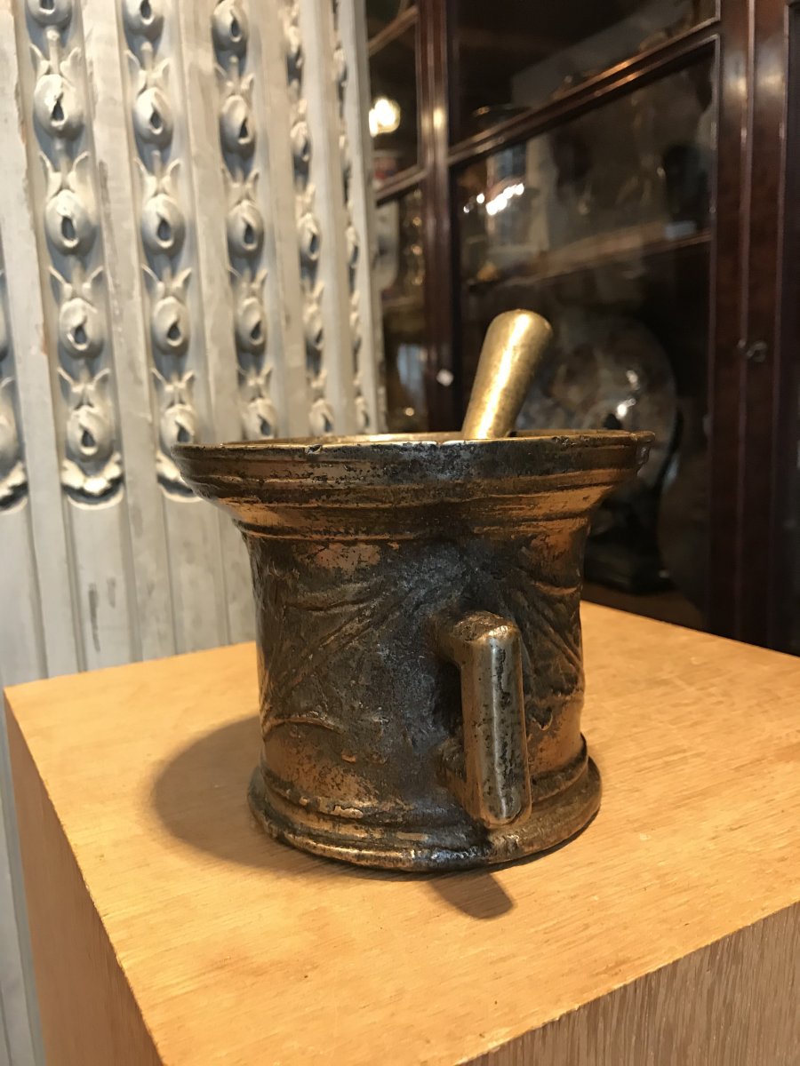 Bronze Mortar And Its Pestle With Two Handles.-photo-3