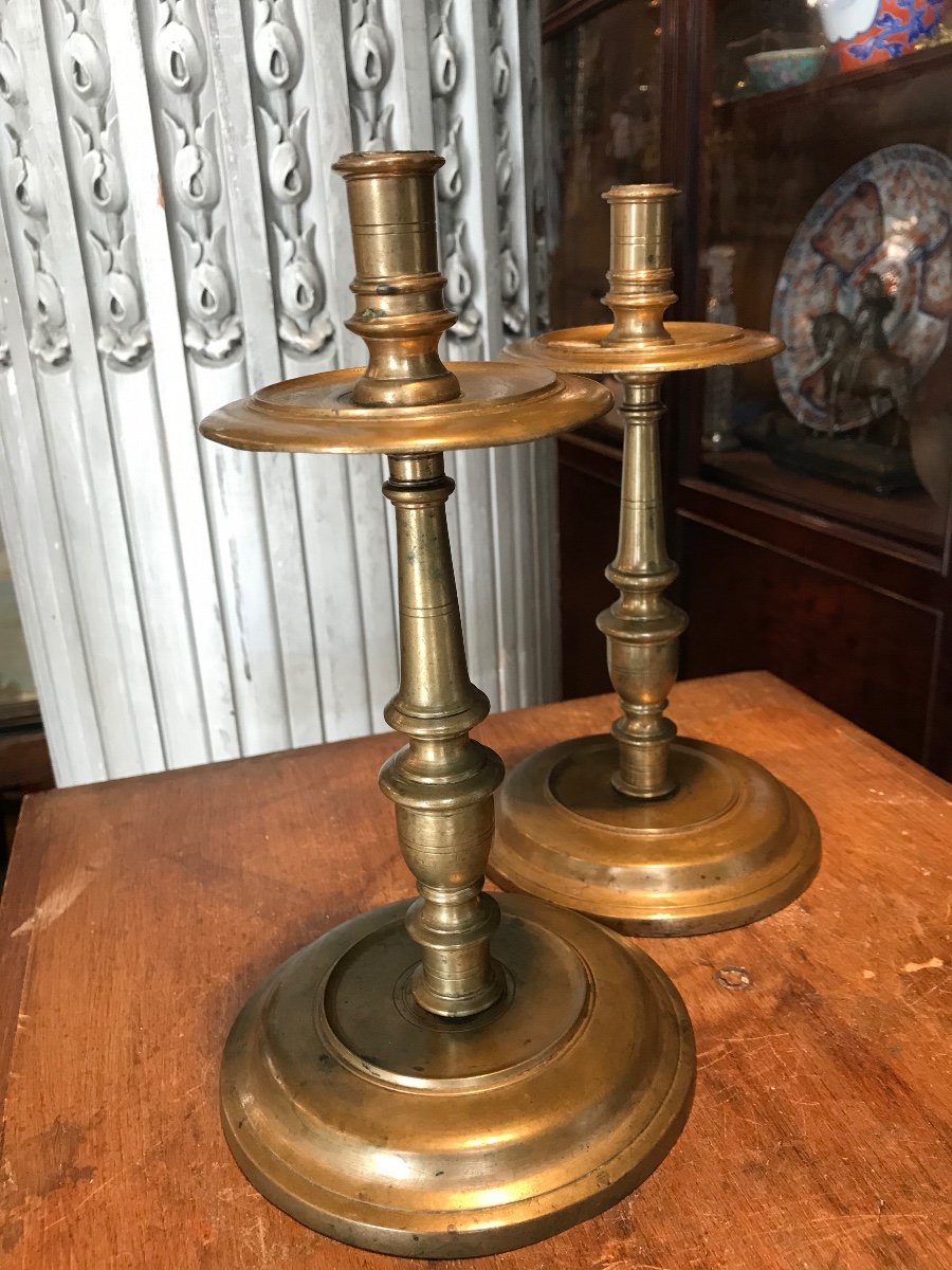 Pair Of Candlesticks With Cup 17 Century.-photo-2