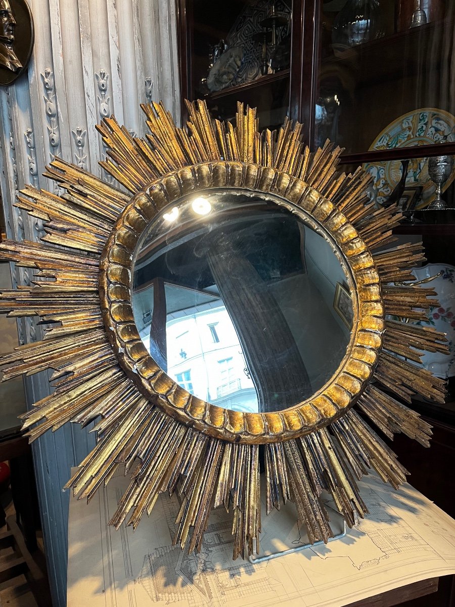 Important Witch Mirror In Golden Wood.-photo-2