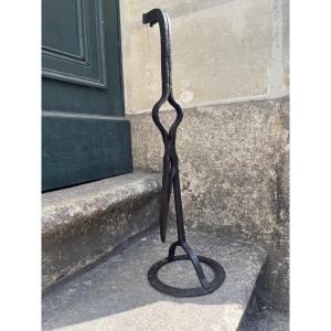 Wrought Iron Resin Maker.