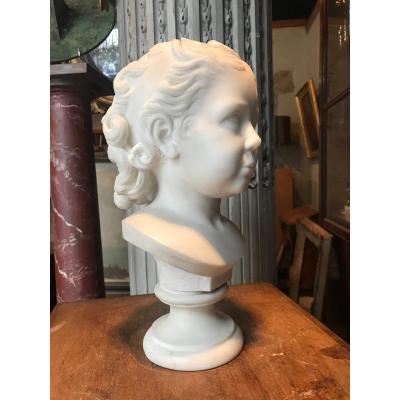 Tête De Jeune Fille, En Marbre Blanc Statuaire.