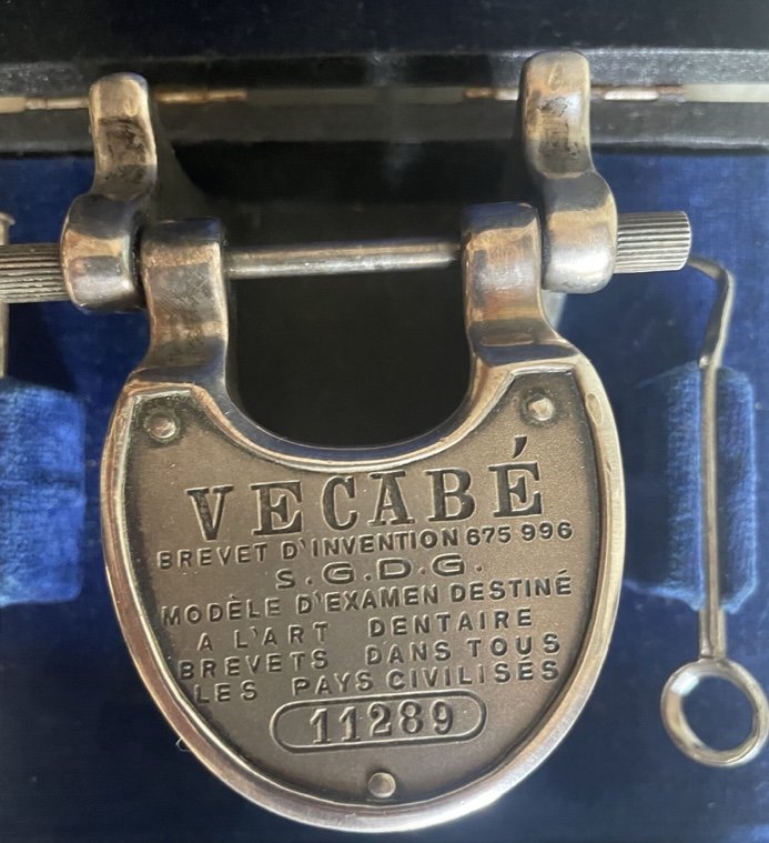 Vecabe Dentist Prosthetist Practitioner Box End Of 19th Century-photo-2