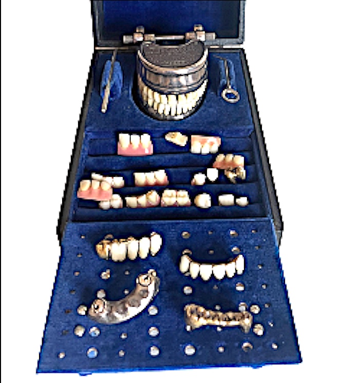 Coffret de Prothésiste de démonstration complet de son appareil et éléments DENTISTERIE MEDICAl