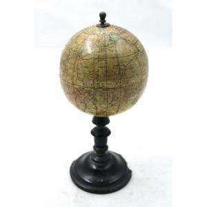 Globe Terrestre Miniature Par J Lebègue- Barbot Géographe