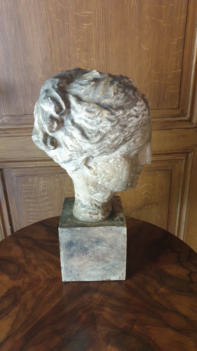 Head Of The Goddess Hygieia-photo-2