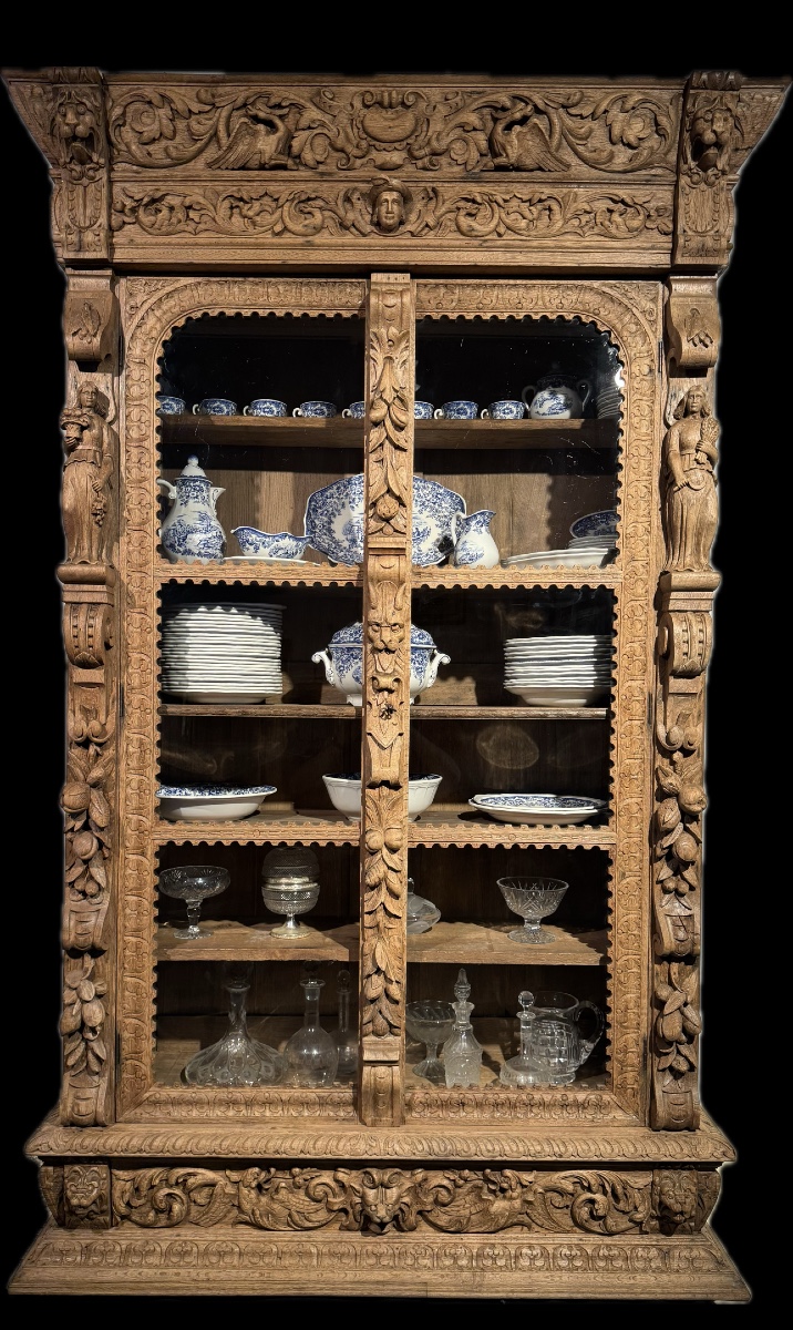 Grande vitrine, bibliothèque de style Renaissance du XIXᵉ en chêne sculpté