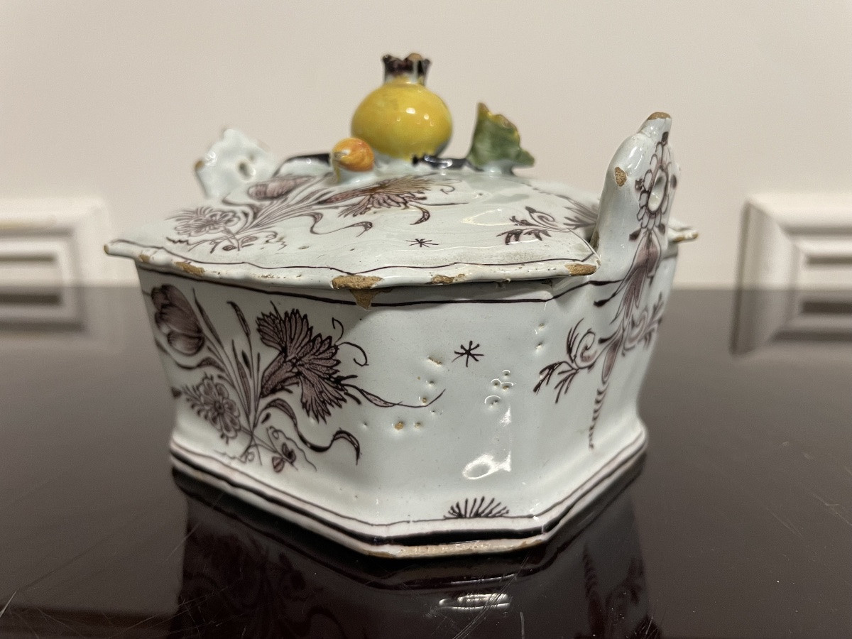Antique Delftware Butter Dish, Hache De Porcelaine Workshops, 18th Century-photo-3