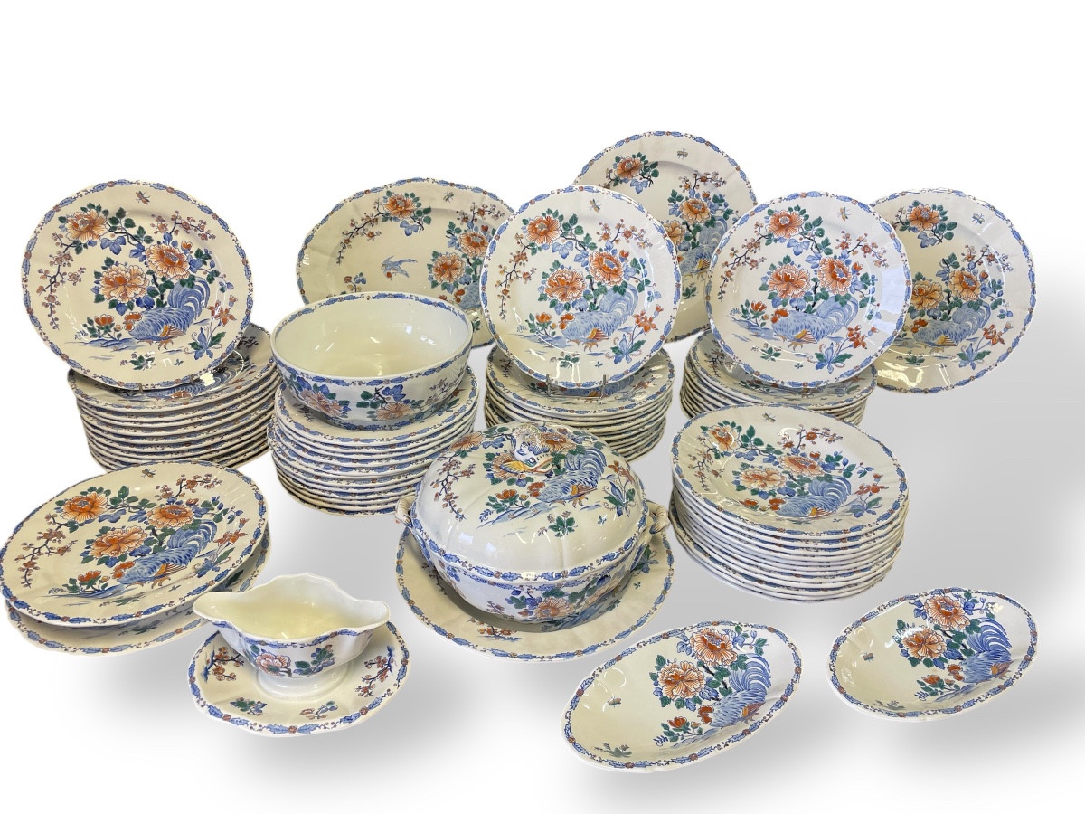Gien - Gien Earthenware Dinner Service, Roosters And Peonies Pattern, 71 Pieces 