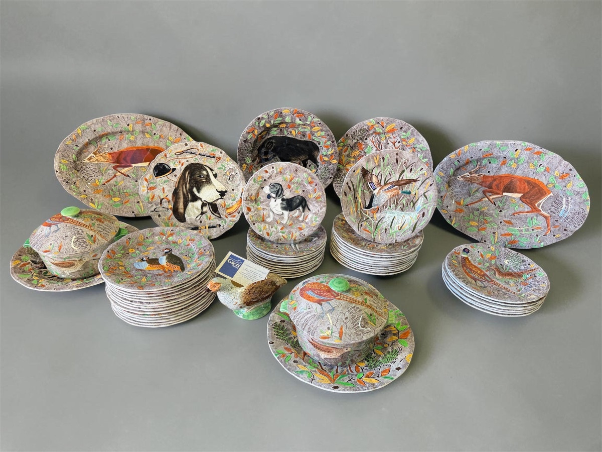 Gien - Rambouillet Model - Gien Earthenware Dinner Service With Hunting Décor 53 Pieces