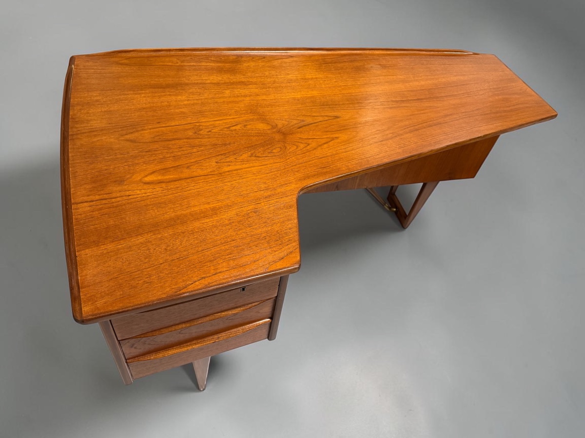 Bureau Boomerang par Peter Lovig Nielsen en Teck Danemark circa 1960-photo-3
