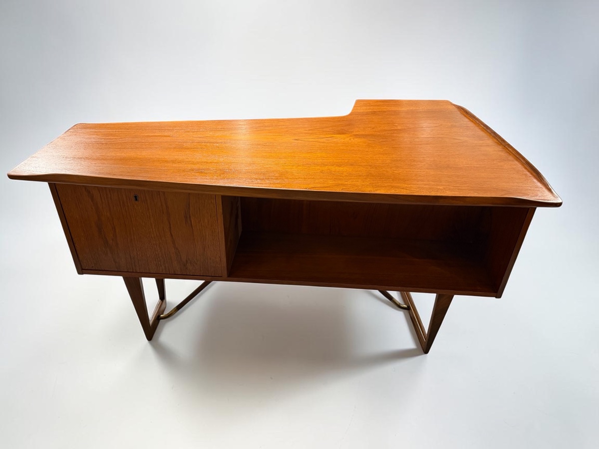 Bureau Boomerang par Peter Lovig Nielsen en Teck Danemark circa 1960-photo-1