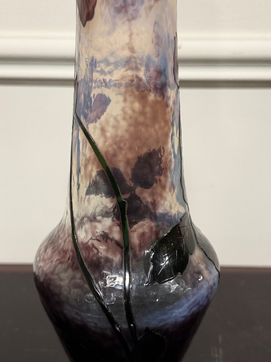 Daum Nancy - Vase martelé aux anémones mauves Art nouveau-photo-3