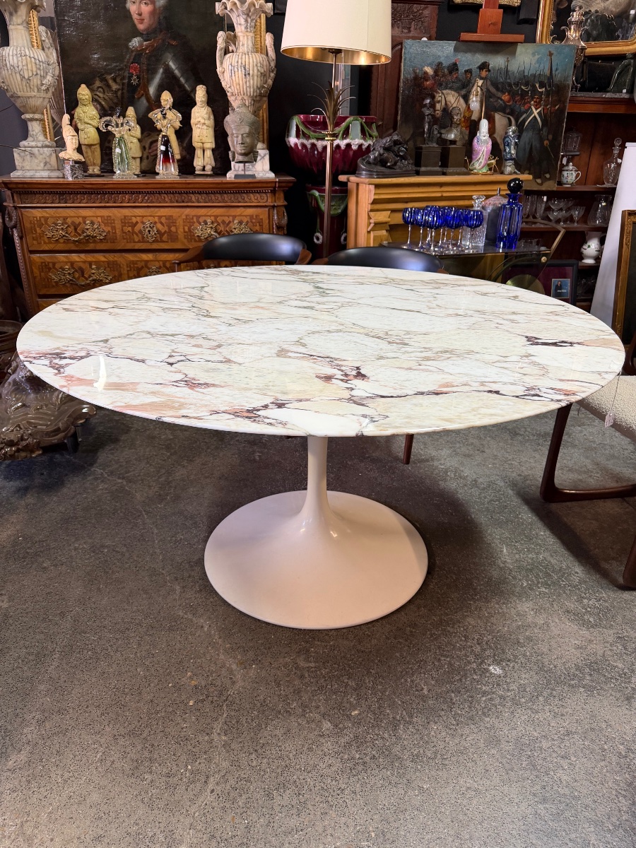 Table Knoll Eero Saarinen Modèle Tulipe En Marbre 137 Cm-photo-2
