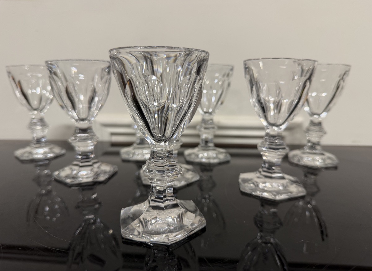 8 verres à apéritif en cristal de Baccarat modèle Harcourt H: 11 cm