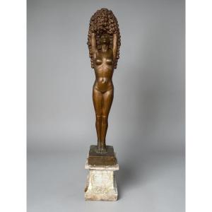 Grande sculpture art déco plâtre d’atelier - 190 cm - Femme aux fleurs circa 1930