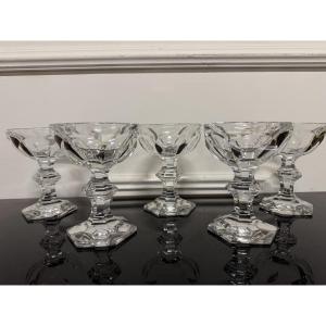 5 COUPES À CHAMPAGNE EN CRISTAL DE BACCARAT MODÈLE HARCOURT H: 13 cm