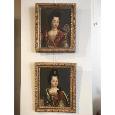 Paire de portraits de Madame de Montespan et de sa sœur, époque fin Louis XIV