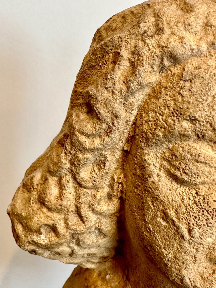 Fragment de statue "Saint personnage" en pierre calcaire de Bourgogne Haute Epoque-photo-8