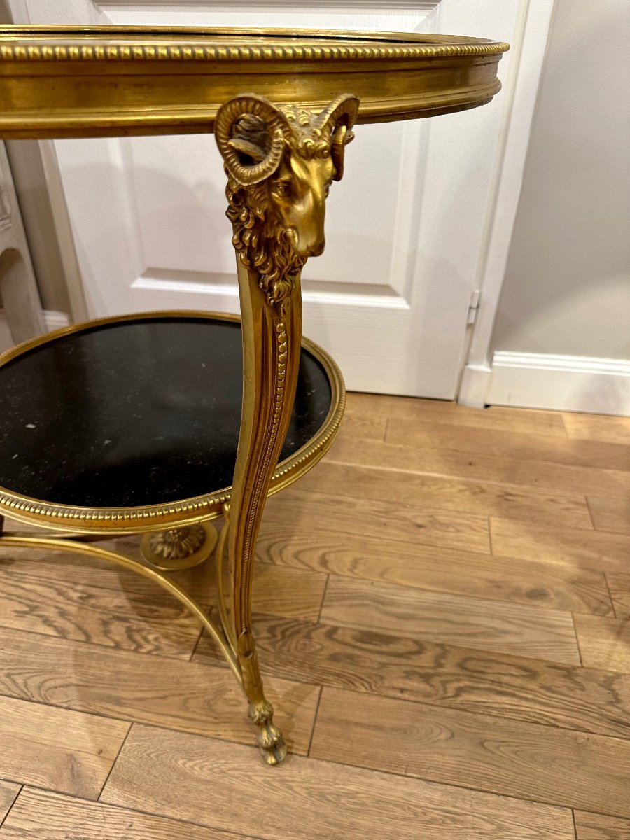 Guéridon Rond De Style Néoclassique à Décor De Têtes De Béliers-photo-6