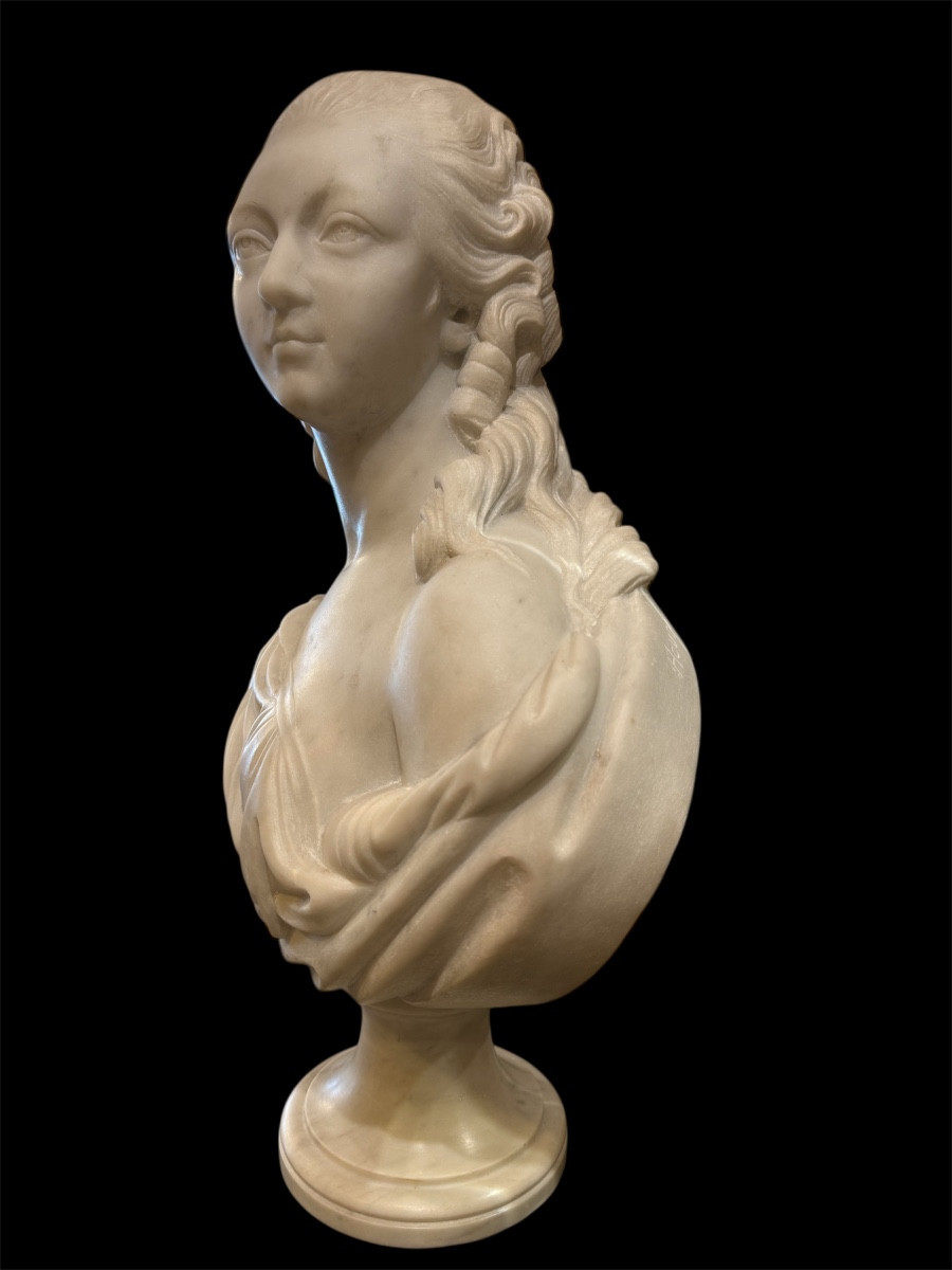 Bust Of The Countess Of Barry In White Marble. Late 19th Century.-photo-3