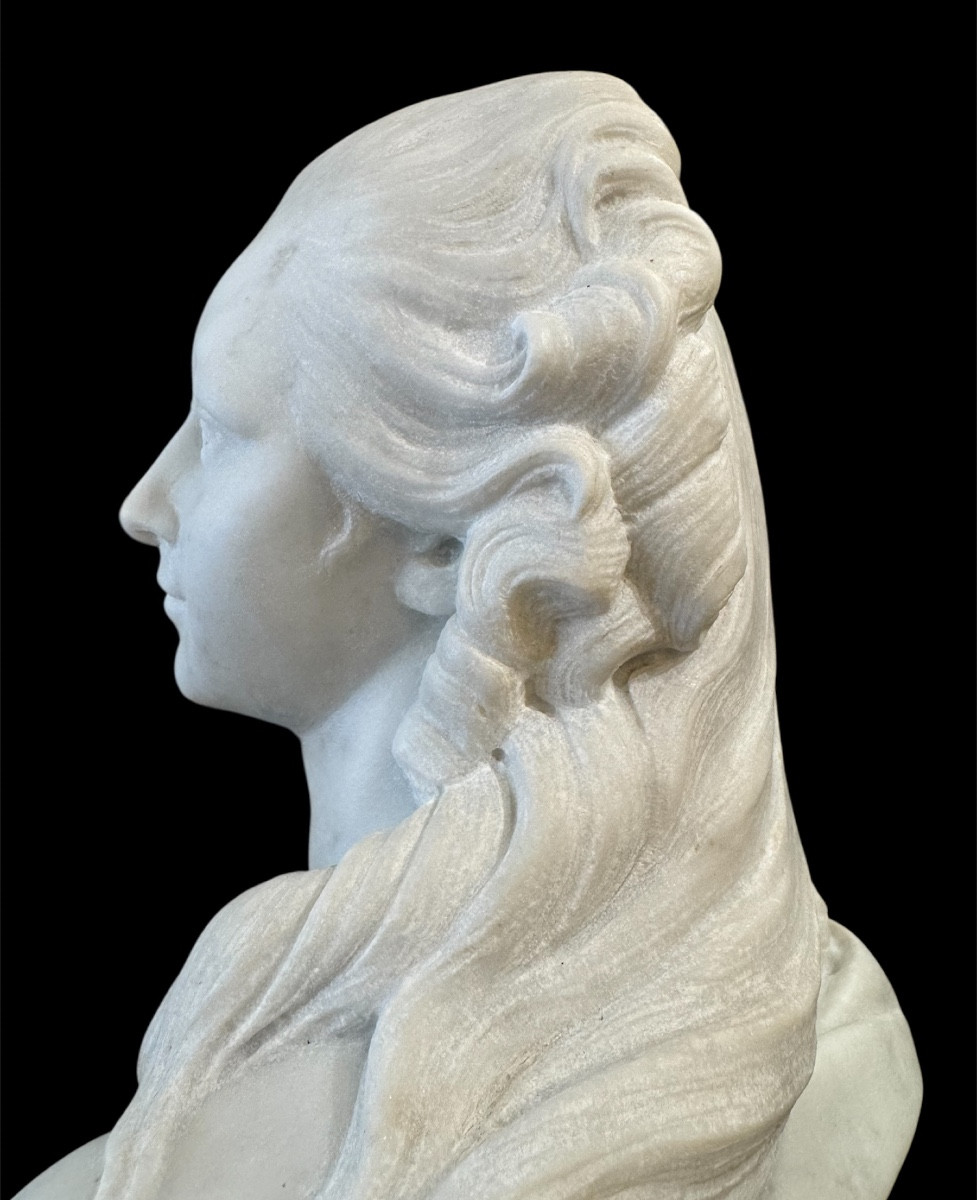Bust Of The Countess Of Barry In White Marble. Late 19th Century.-photo-1