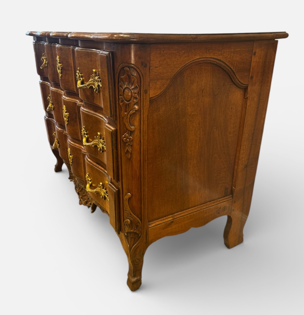 Commode Arbalète en noyer d'époque Louis XV, travail de Pierre Hache-photo-4