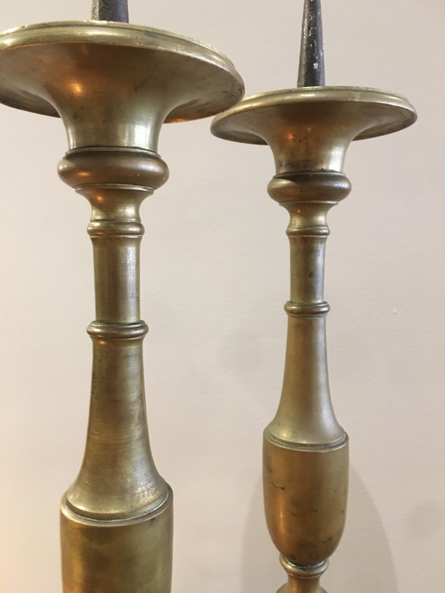 Pair Of 17th Century Brass Candlesticks-photo-3