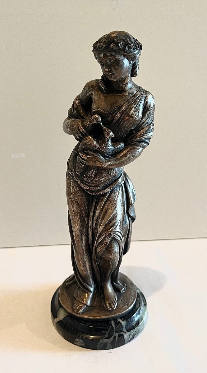 Sculture En Métal Argenté Femme Aux Colombes Signé Bouchardon-photo-2