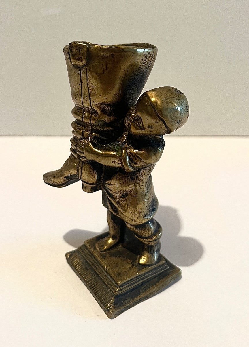 Pyrogenic Bronze Child With Boot And Pyrogenic Bronze Shoe-photo-5