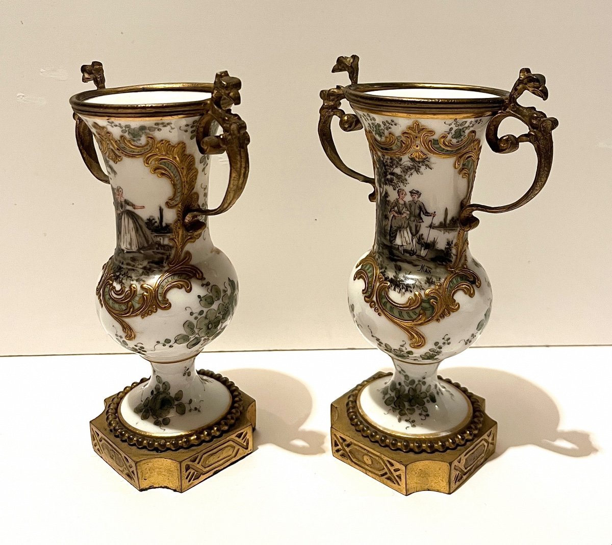 Pair Of Small Vases In Sèvres Or Paris Porcelain And Bronze -photo-2