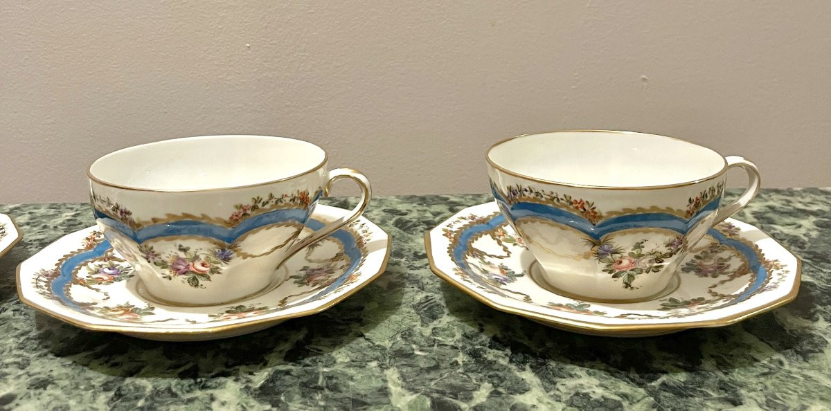 Quatre Tasses En Porcelaine De Paris-photo-2