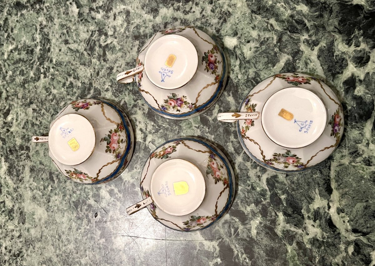 Quatre Tasses En Porcelaine De Paris-photo-7