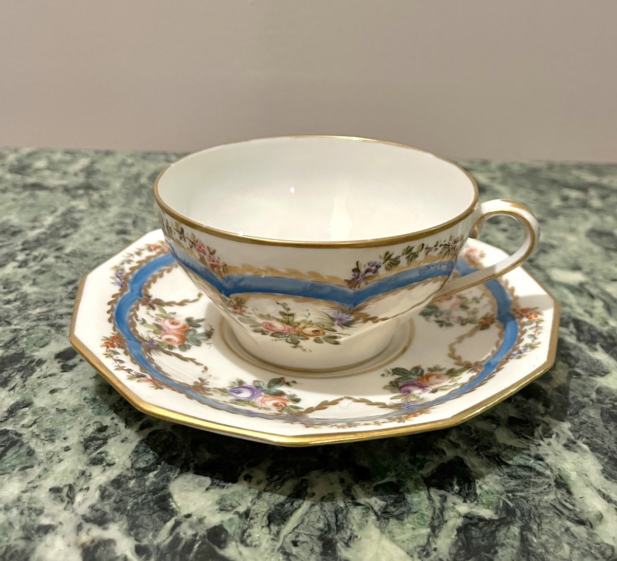 Two Paris Porcelain Cups-photo-1