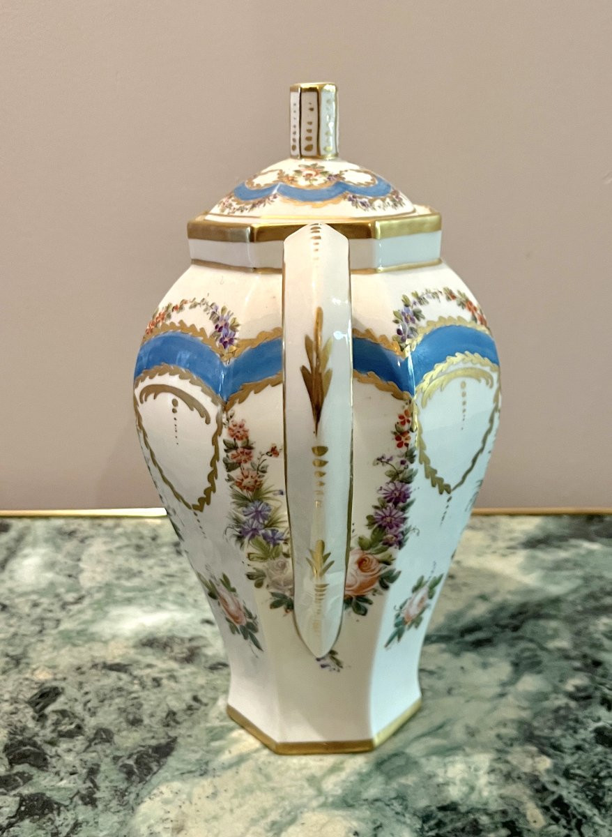 Parisian Porcelain Coffee Pot In The Lxvi Style-photo-2