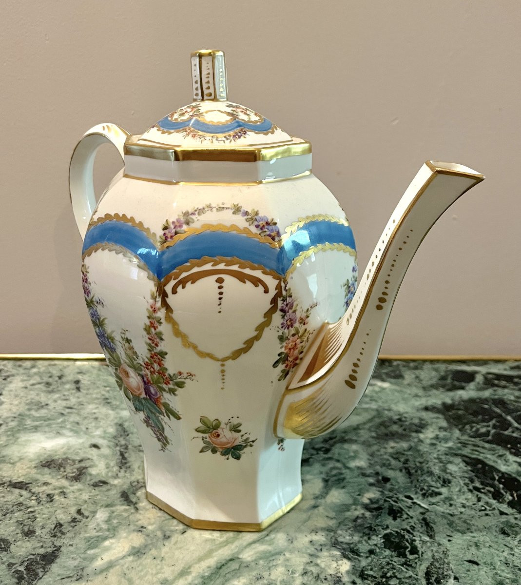 Parisian Porcelain Coffee Pot In The Lxvi Style-photo-4
