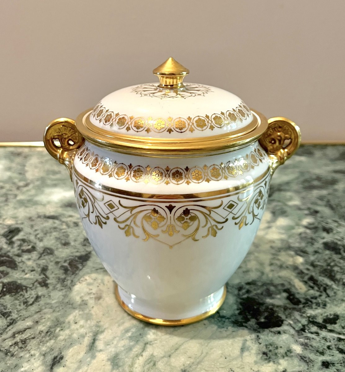 Sucrier en porcelaine de Sèvres Napoléon III 1868-photo-4