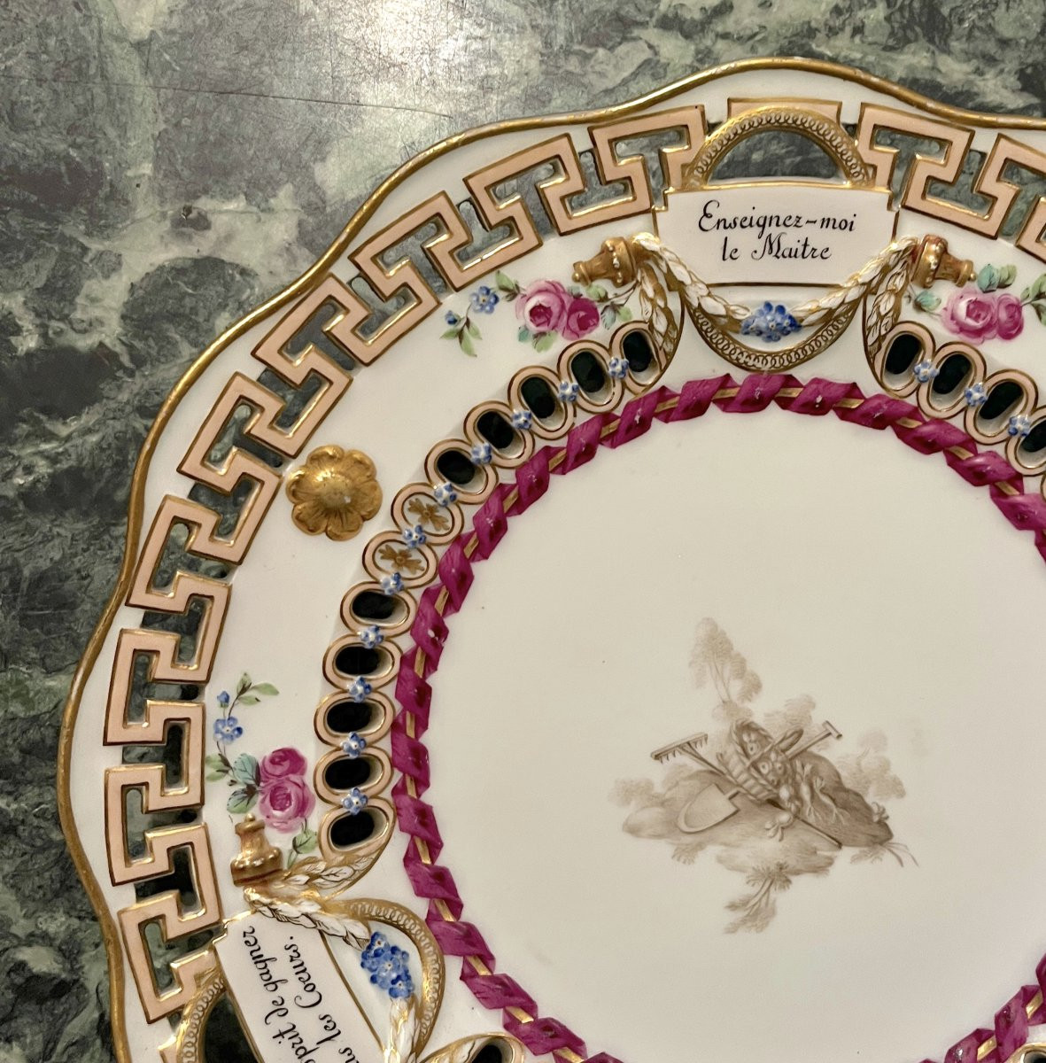 Assiette en porcelaine de Meissen 1774-1814-photo-1