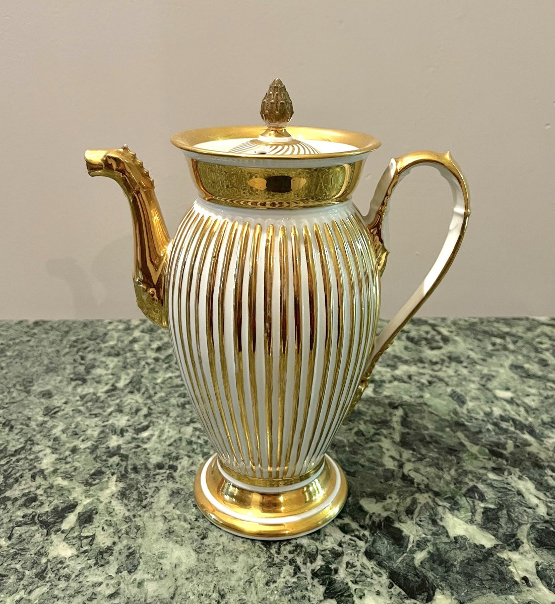 Cafetière en porcelaine de Paris époque Restauration-photo-2