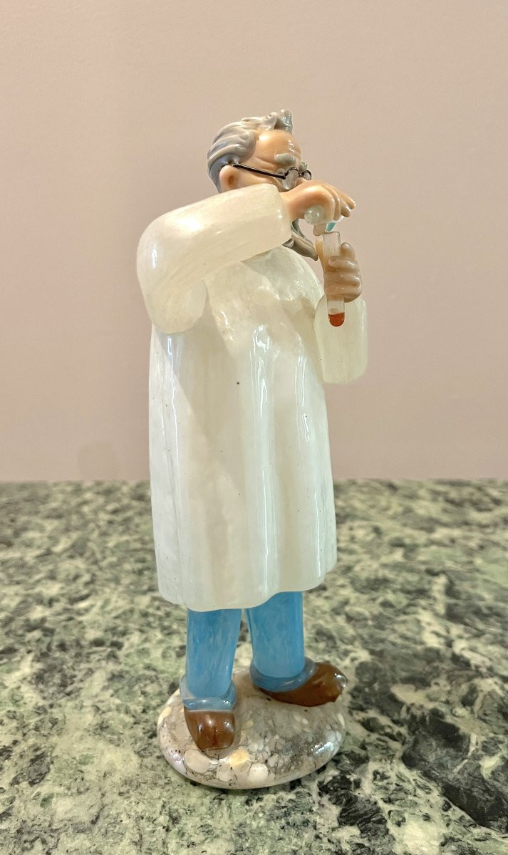 Bohemian Glass Chemist Figurine-photo-3