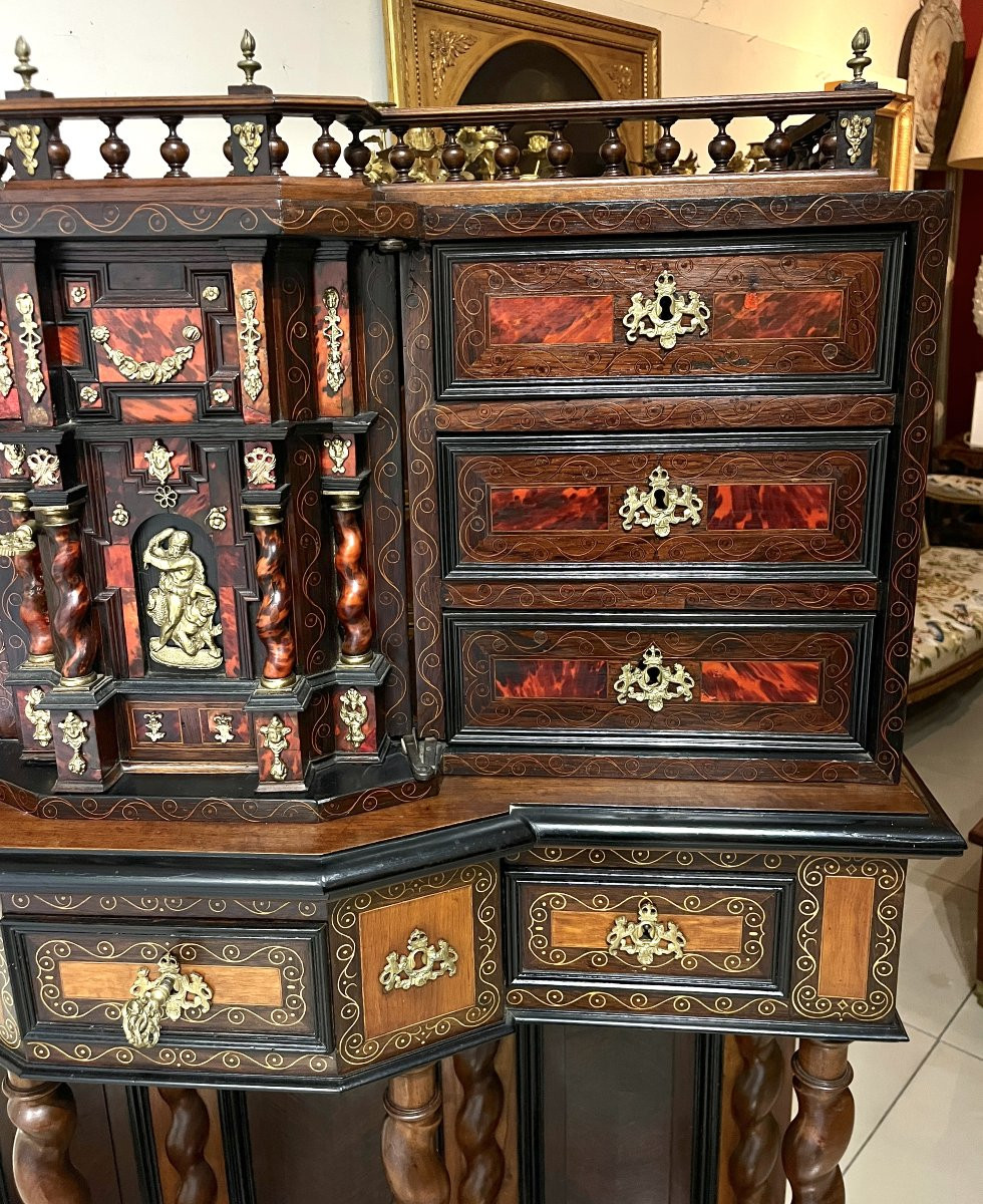 17th Century Marquetry Cabinet-photo-4