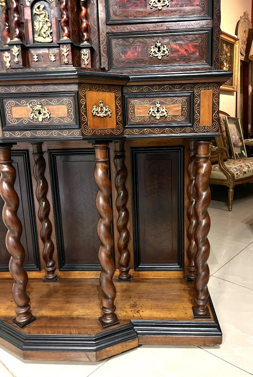 17th Century Marquetry Cabinet-photo-3