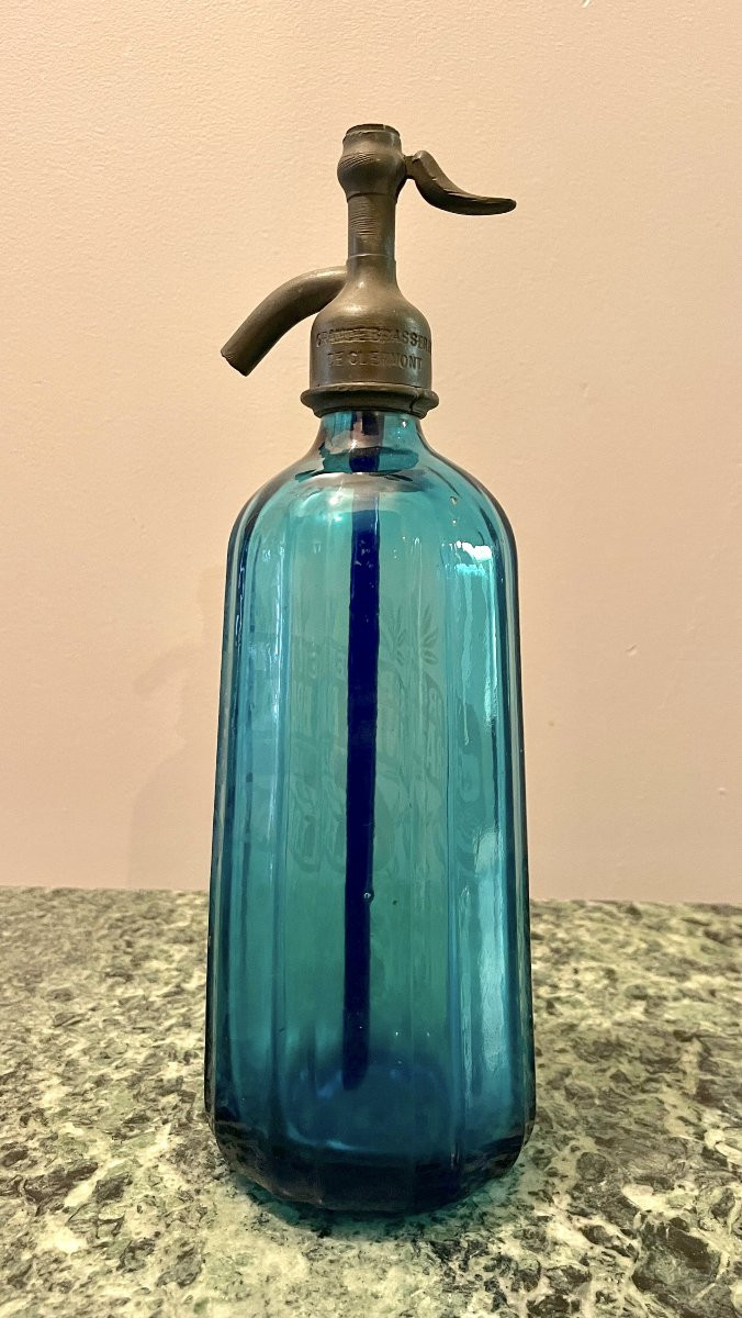 Blue Glass Pyramid Siphon-photo-3