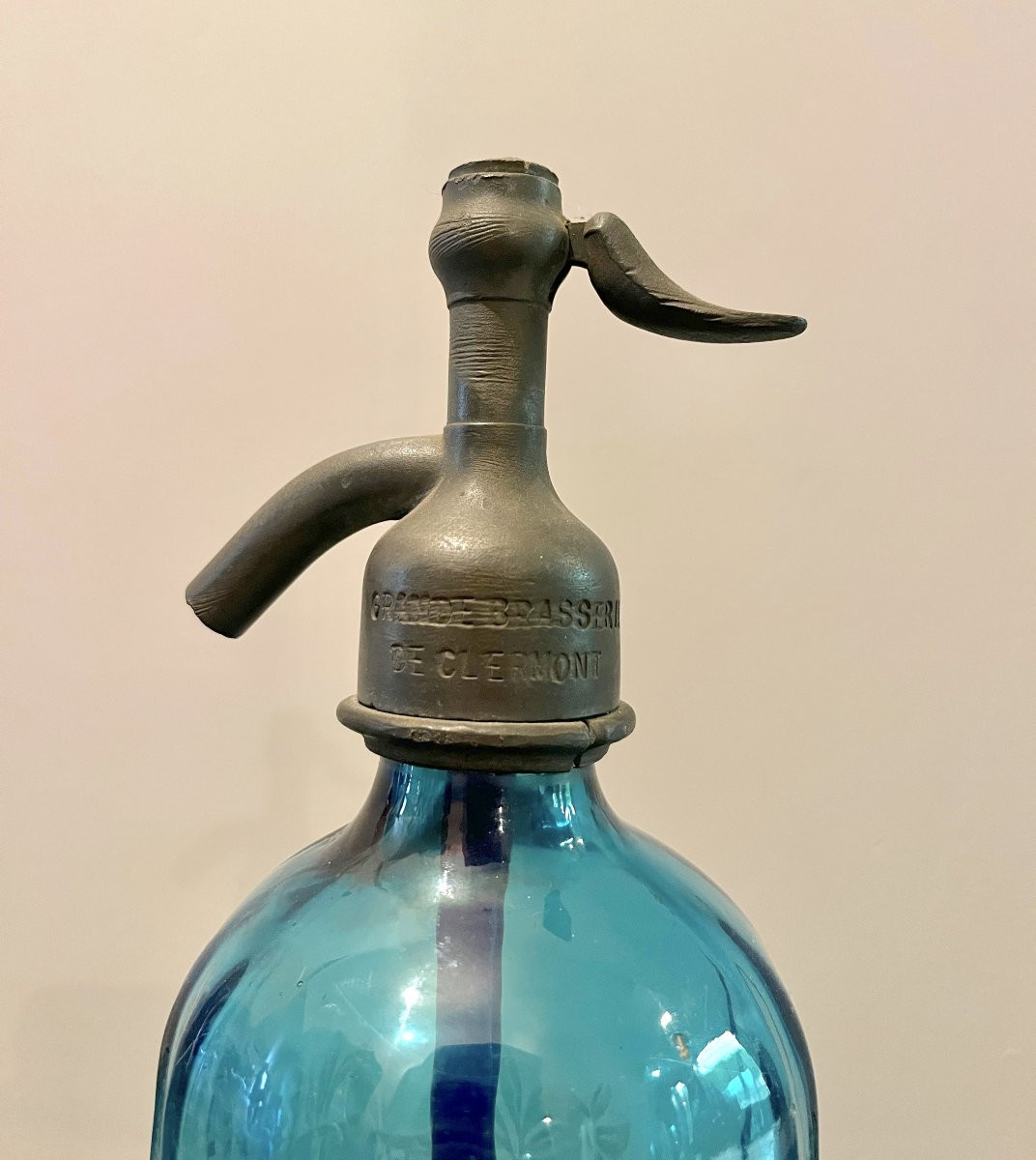 Blue Glass Pyramid Siphon-photo-4