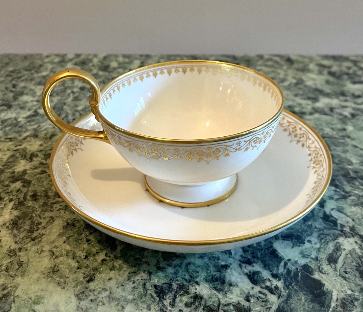 Tasse et sous tasse en porcelaine de Sèvres NIII 1868-photo-6