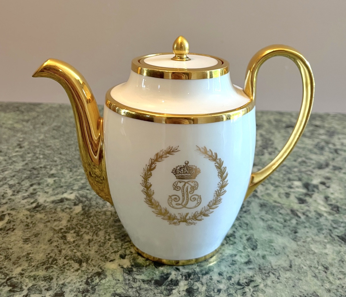 Théière en porcelaine de Sèvres pour le Château de Compiègne -photo-4