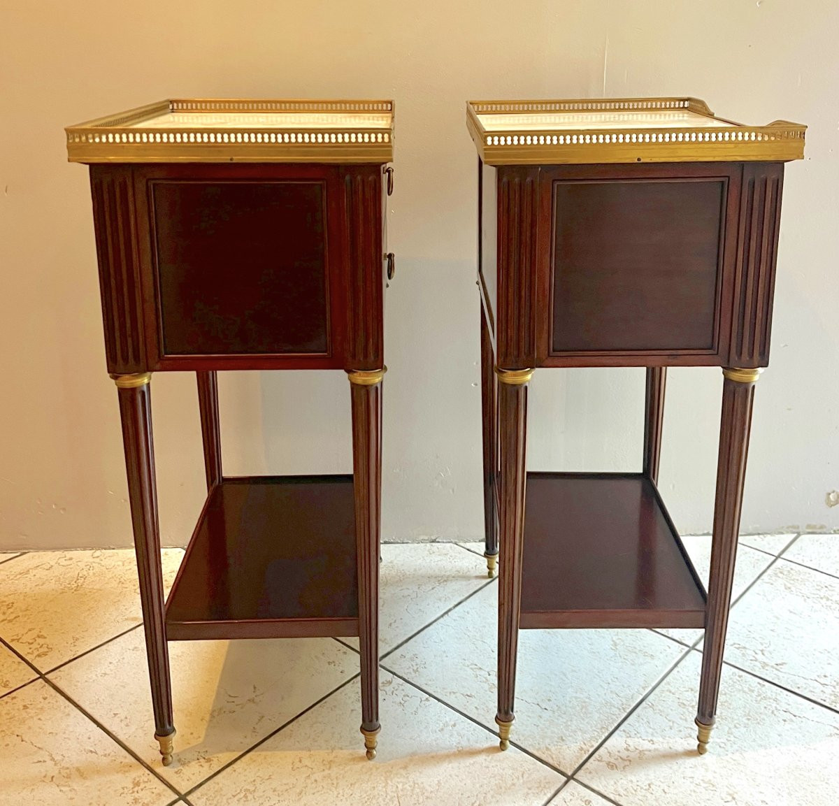 Pair Of Lxvi Style Mahogany Bedside Tables-photo-5