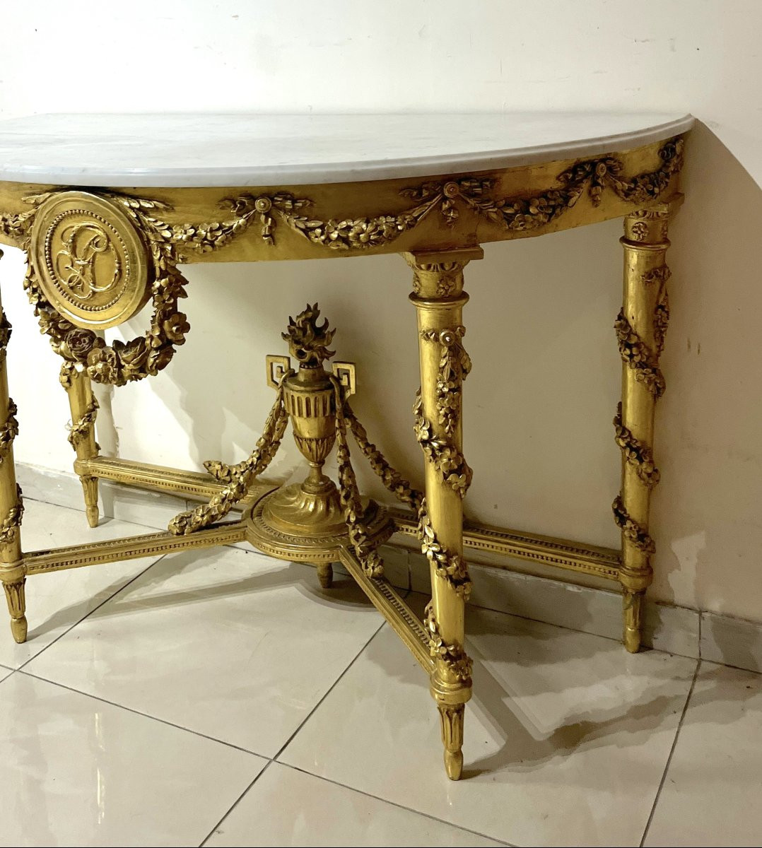 Important Louis XVI Gilded Wood Half-moon Console-photo-2